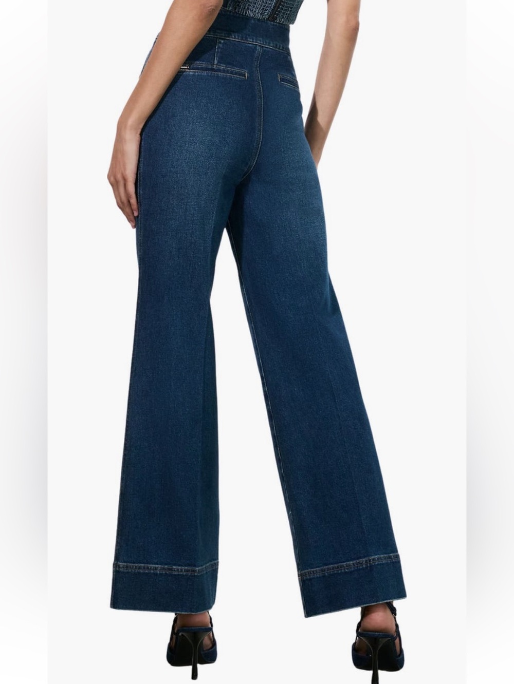 Alice + Olivia Narin High-Waist Wide-Leg Jeans with Gold Buttons - Picture 2 of 8